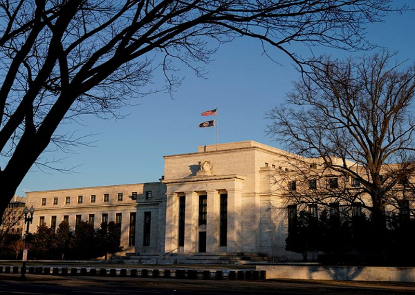 Federal Reserve Halts Emergency Lending; Focus Shifts to Discount Window